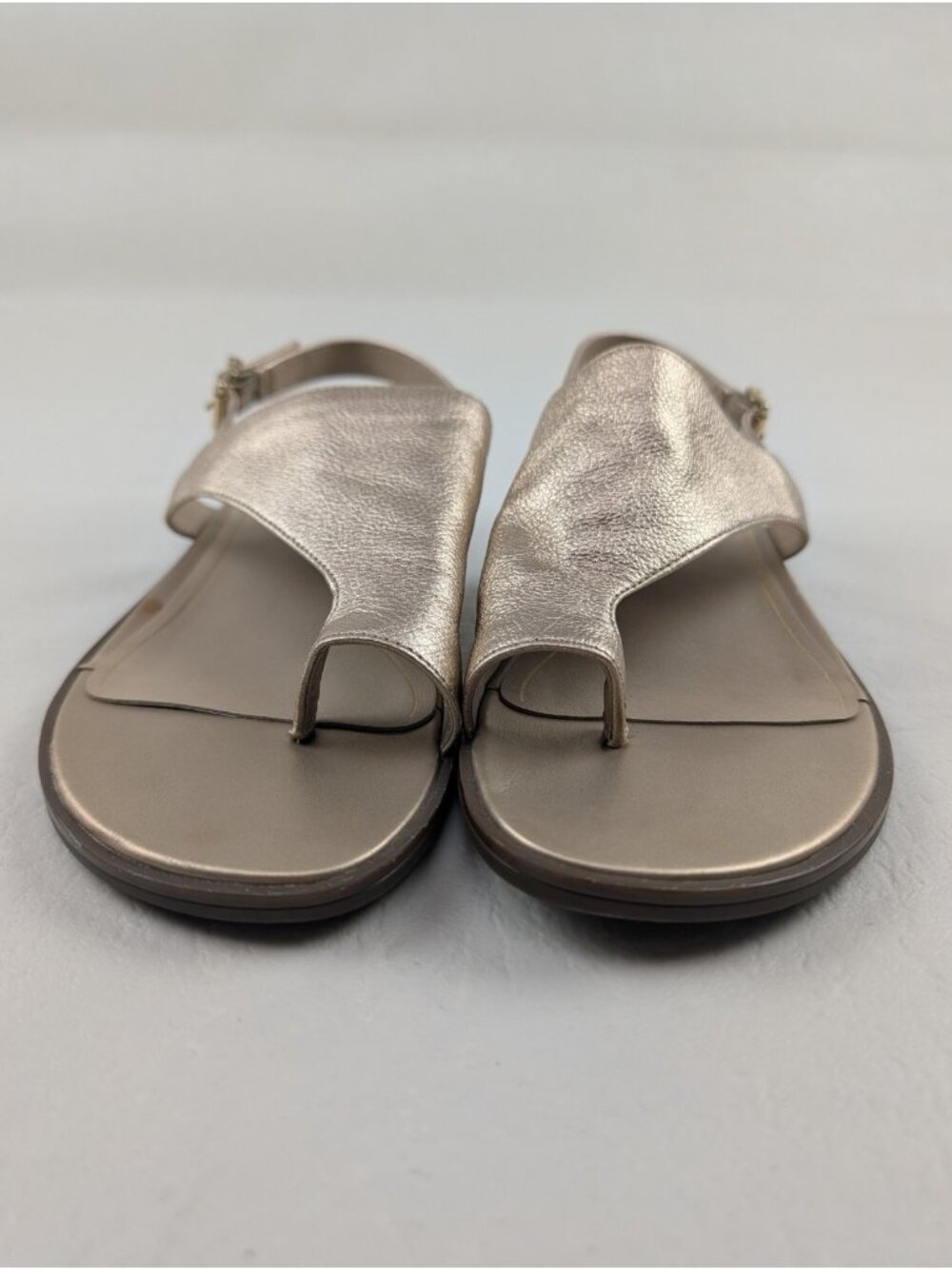 Vionic Ella Slingback Toe Loop Sandal Women 8.5 Gold Metallic Leather Adjustable - Picture 4 of 12